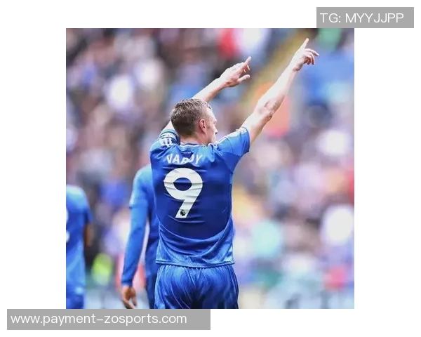 足球大师经典球员的传奇故事与辉煌瞬间回顾 足球大师经典球员的传奇故事与辉煌瞬间回顾